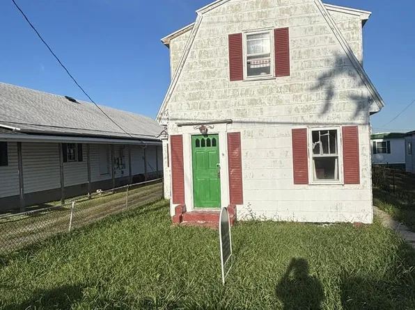 16219 Main Ridge Rd, Tangier, VA 23440