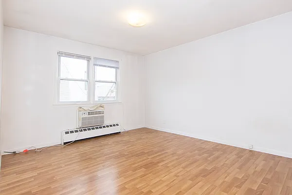 Rented by Modern Spaces | media 13