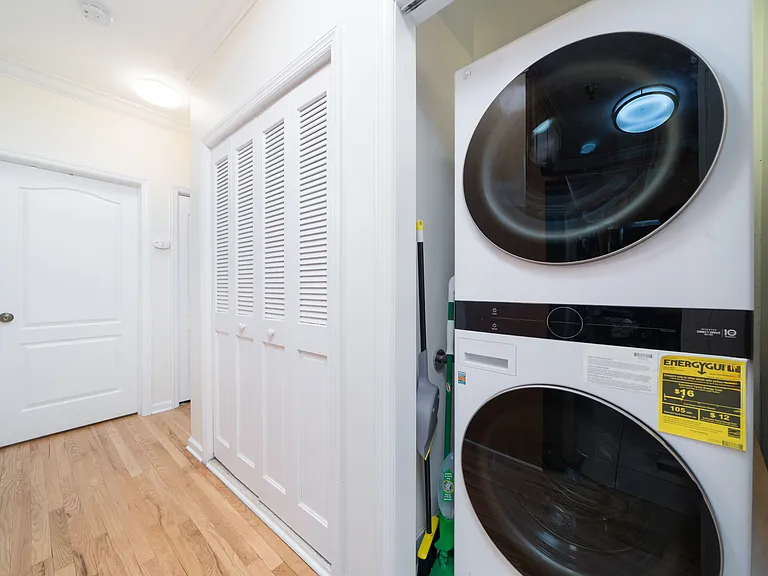 106 Washington St #1 — Photo 18