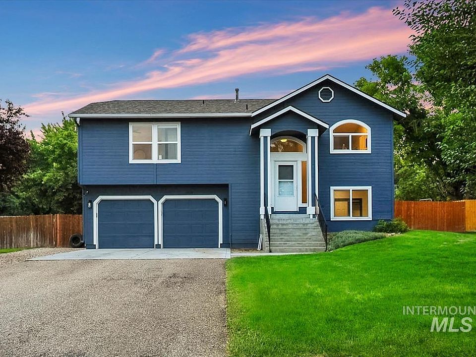 1st image of 5814 Howard Ln