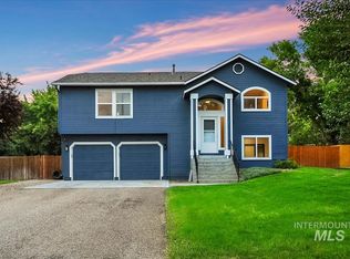 5814 Howard Ln, Nampa, ID 83687