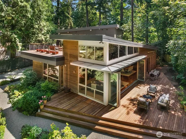 2716 107 Avenue SE, Beaux Arts, WA 98004