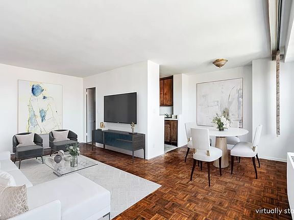 3rd image of 555 Kappock St APT 15K