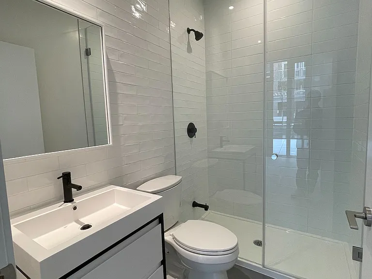 150 Logan Ave #113 — Photo 15