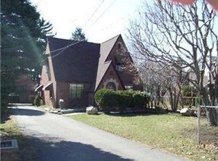 906 St Clair, Millcreek, PA 16505