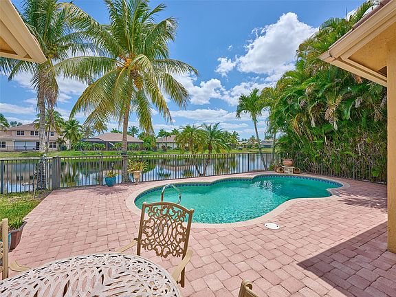 2nd image of 7088 NW 111th Terrace