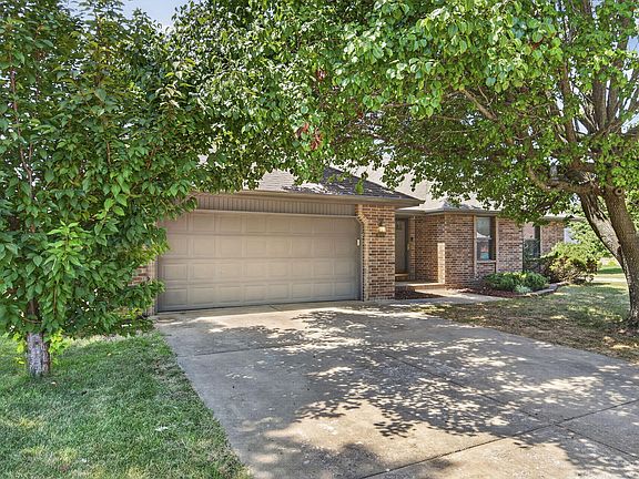 2nd image of 3648 W Shawnee Drive