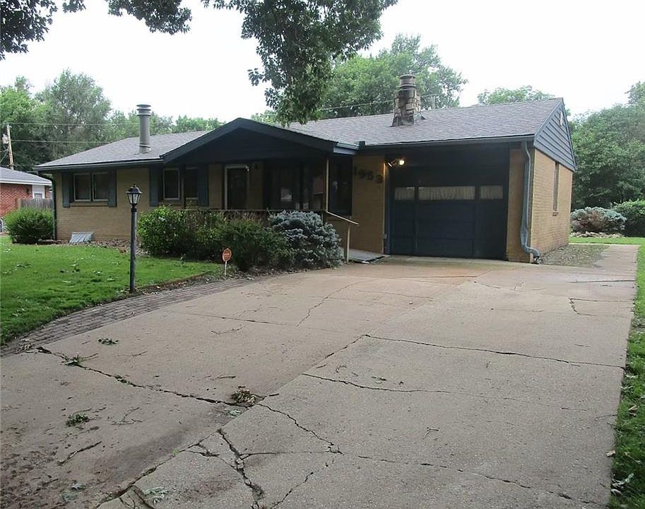 1st image of 1953 Judson St