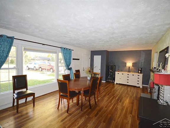 4th image of 3065 Revere Dr
