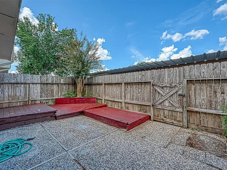 14179 Misty Meadow Ln — Photo 37
