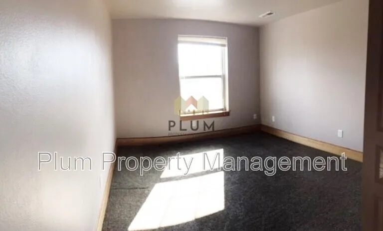 2726 Oshaughnesy St #B — Photo 4
