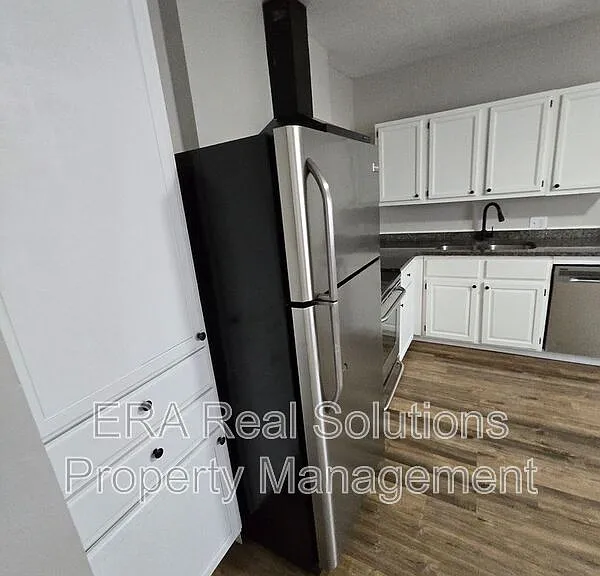 1527 Republic Ave — Photo 7