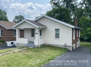 9724 Lackland Rd, Saint Louis, MO 63114