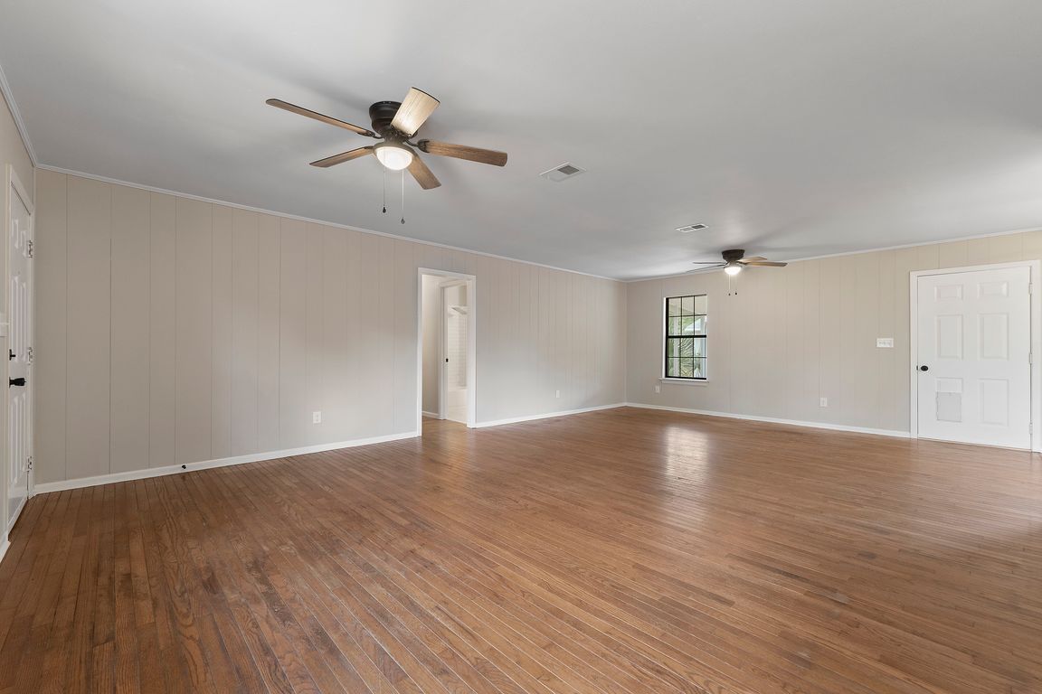 next background image