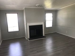 815 W Douglas Rd #90, Mishawaka, IN 46545