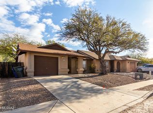 4865 S Lincoln Ridge Dr, Tucson, AZ 85730