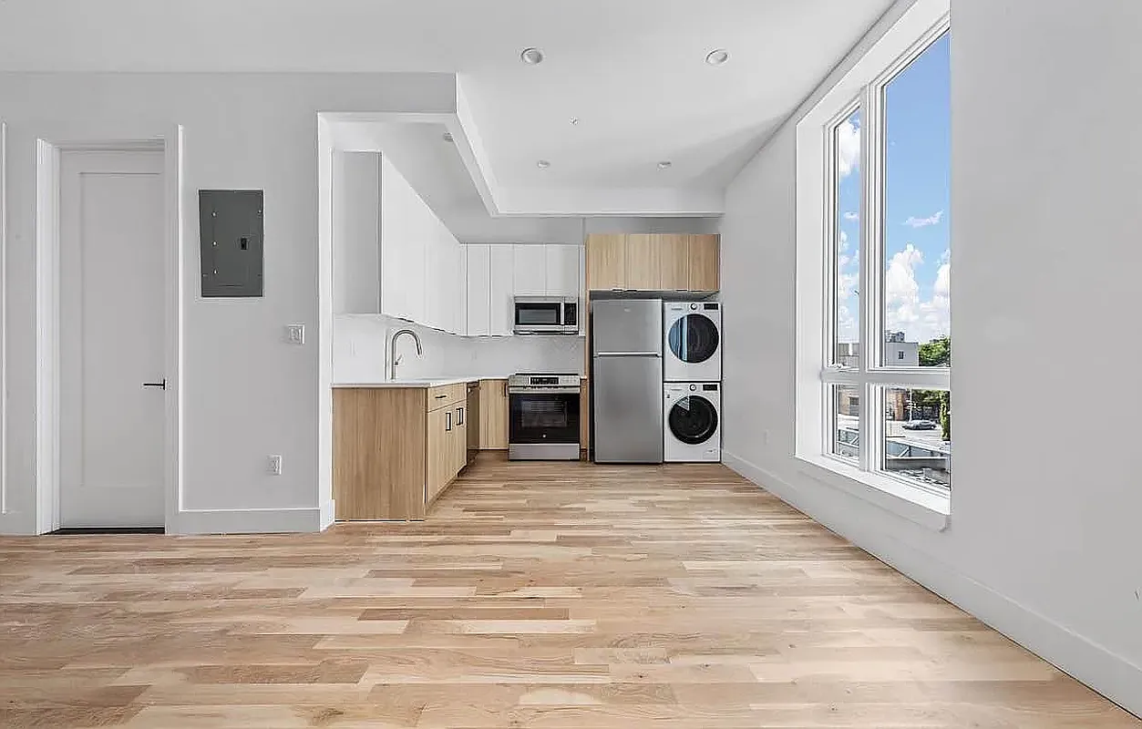 511 Meeker Avenue — Photo 1