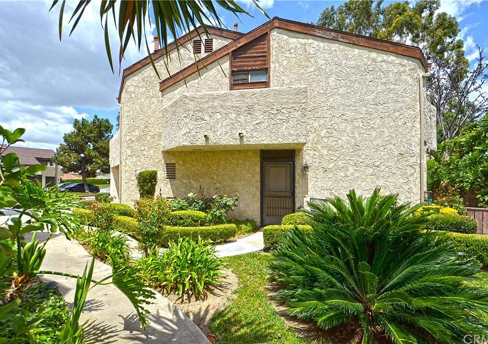 1st image of 3634 Sierra Cir
