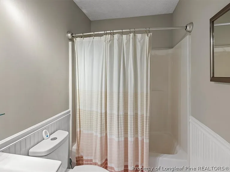 421 Cityview Ln — Photo 27