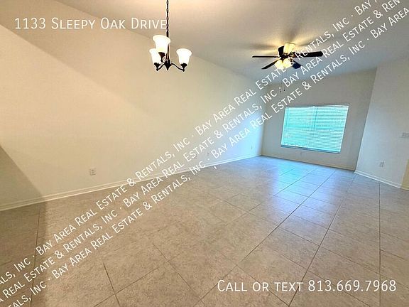 4th image of 1133 Sleepy Oak Dr