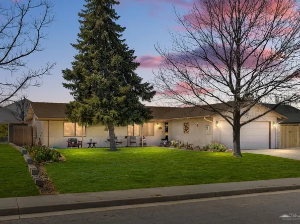 907 S Green St, Tehachapi, CA 93561