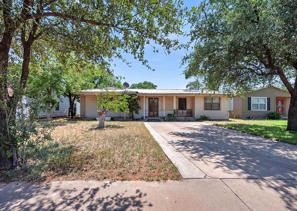 1st image of 3811 Gaston Dr