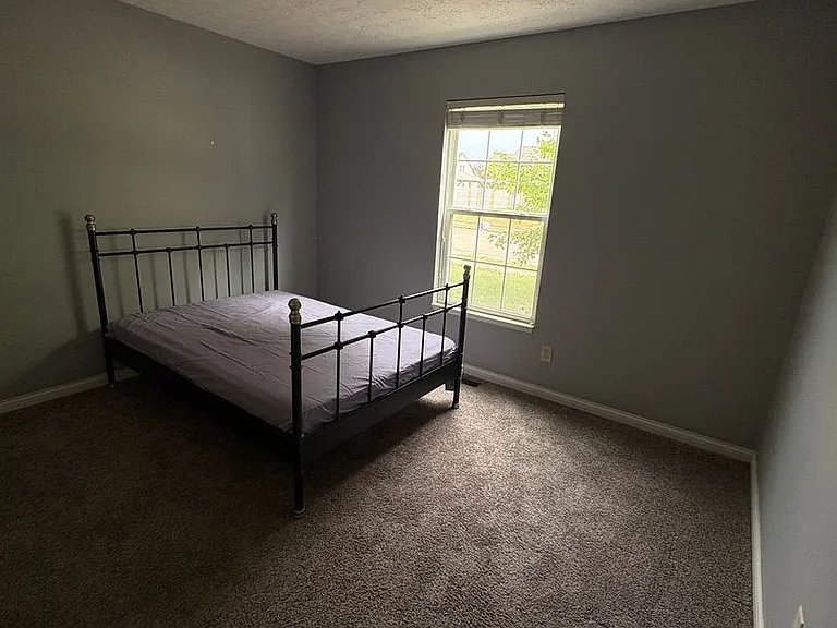 1402 Crusade Dr — Photo 18