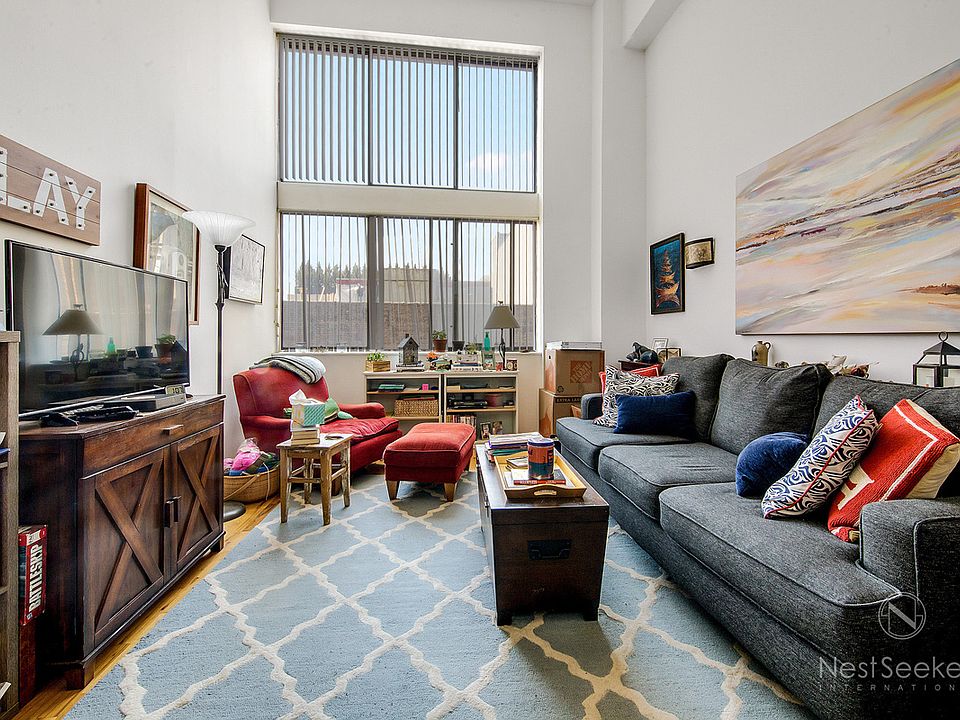 1st image of 421 Hudson St APT 516