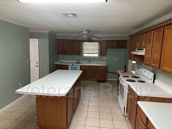 5th image of 19136 Pineville Rd