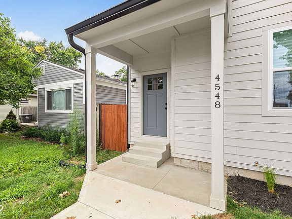 5th image of 4548 Caroline St