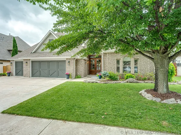 672 W 77th Pl, Tulsa, OK 74132