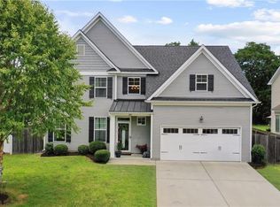207 Mayberry Ct, Newport News, VA 23601