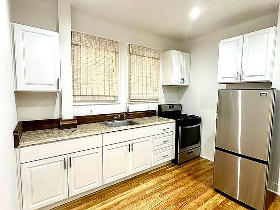 2nd image of 3220 34th St APT 1R