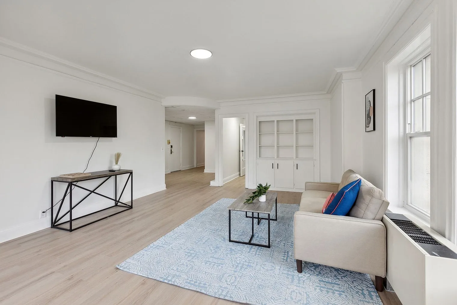 1 bed, 1.0 bath, 893 sqft, $2,359 — Photo 4
