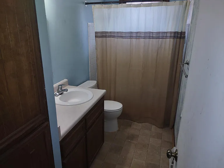6120 Campus Park Dr SE — Photo 8