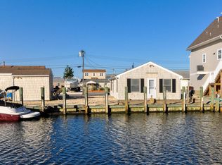 218 Fernwood Dr, Bayville, NJ 08721