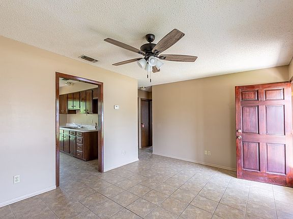 2nd image of 331 Nueces St