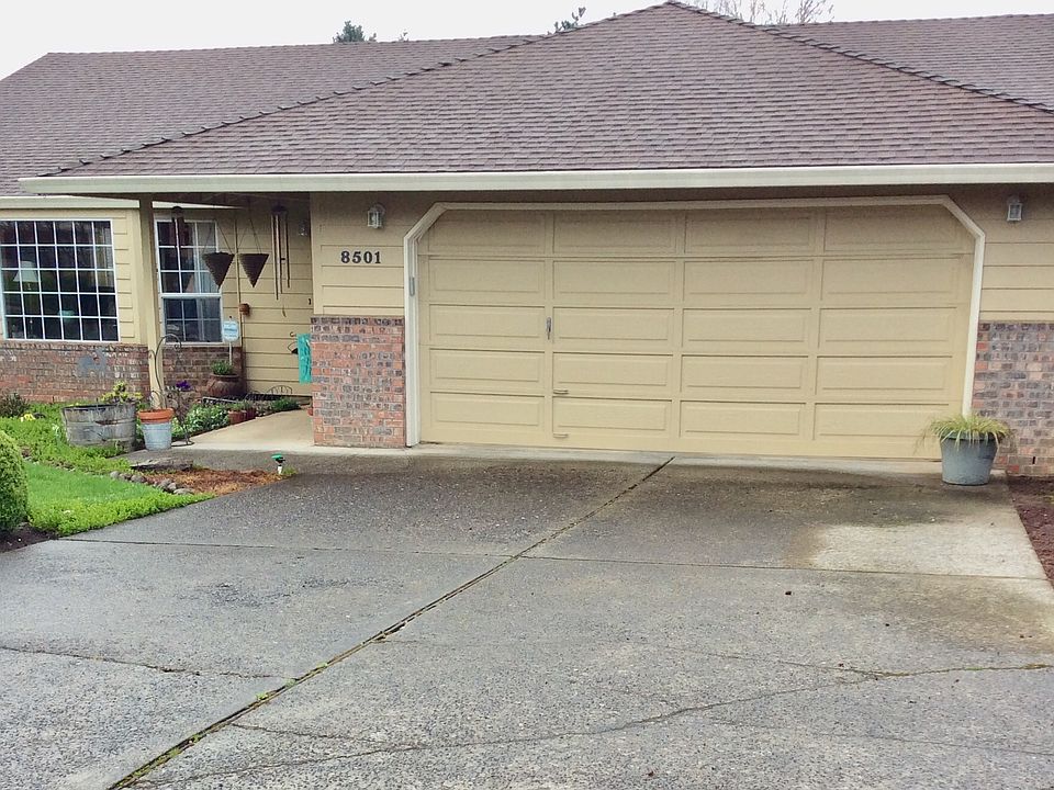 1st image of 8501 NE 59th Cir