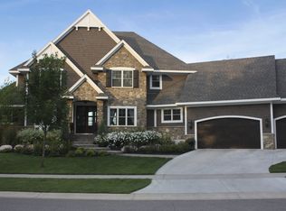 6845 Lake Harrison Cir, Chanhassen, MN 55317