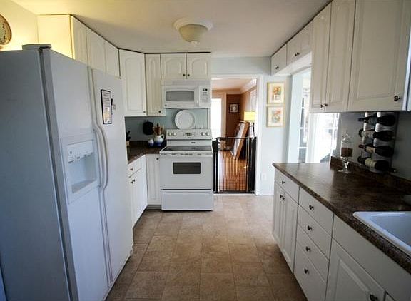 5th image of 164 Clubhouse Dr