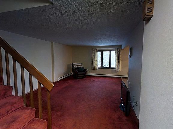 3rd image of 4954 Dartmouth Dr