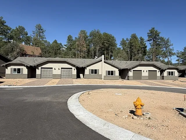Ponderosa Meadows Townhomes — Photo 4
