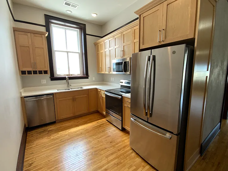 1202 Tower Ave — Photo 171