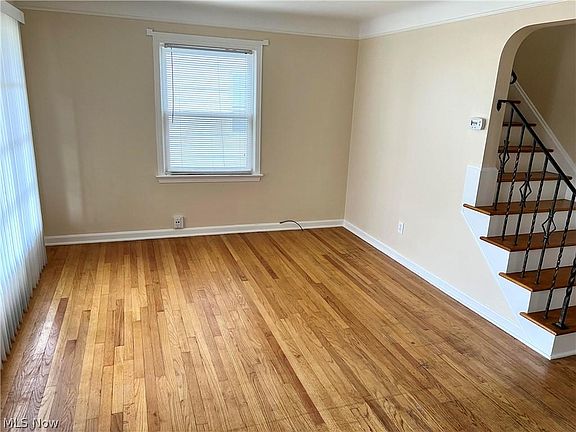 5th image of 13005 Willard Ave