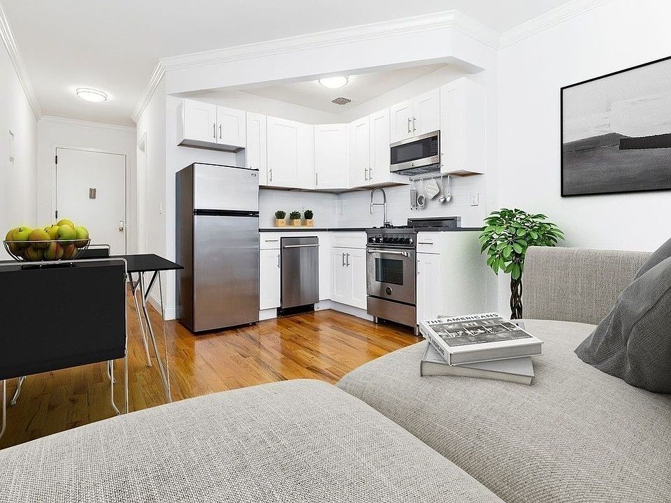 1st image of 440 W 47th St #3J
