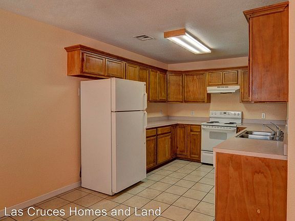5th image of 1810 Payne St APT 07