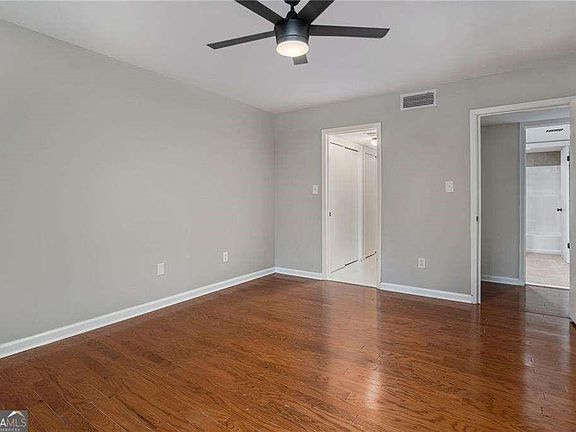 4th image of 122 Maison Pl NW #1