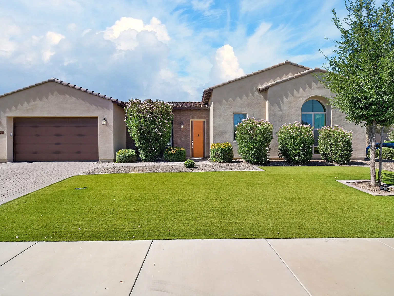 4 bed, 3650 sqft, $4,150 — Photo 1