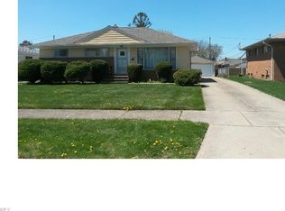 7276 Mayberry Dr, Parma, OH 44130