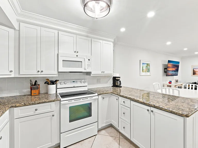 250 S Ocean Blvd #263 — Photo 9